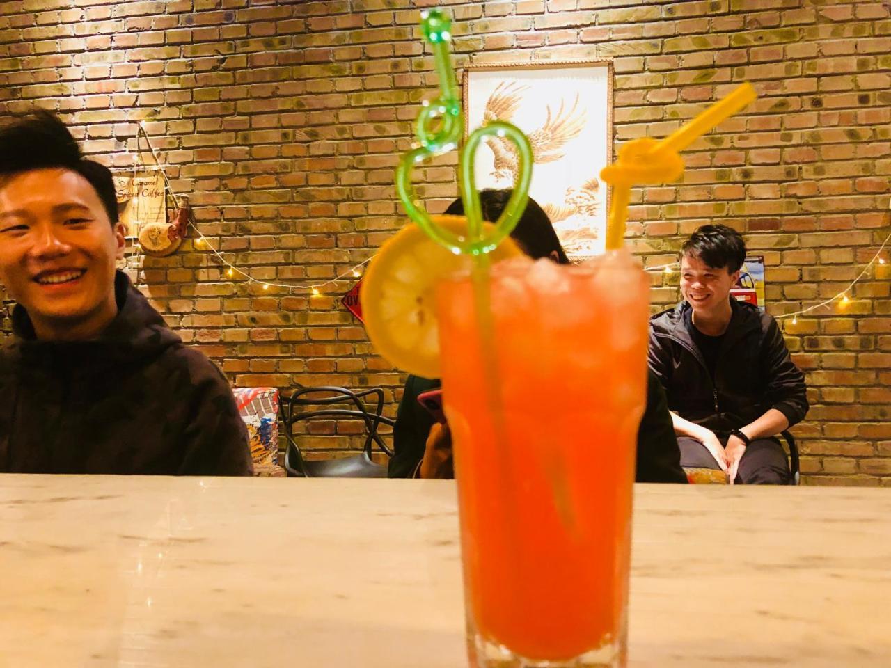 Lemongo Youth Hostel フフホト エクステリア 写真